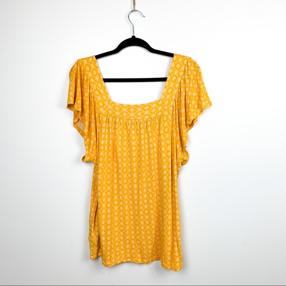Old Navy Yellow & White Patterned Short Sleeve - Picture 10 of 10